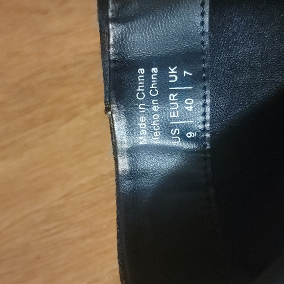 Booties with GLASS like heel - Picture 6 of 6